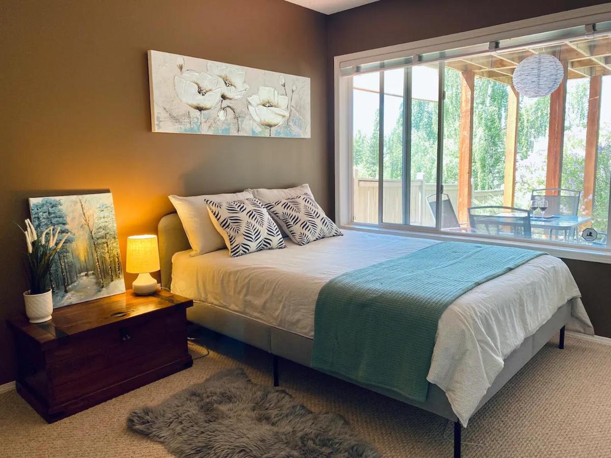 Private, Spacious, & Bright Home YYC Dış mekan fotoğraf