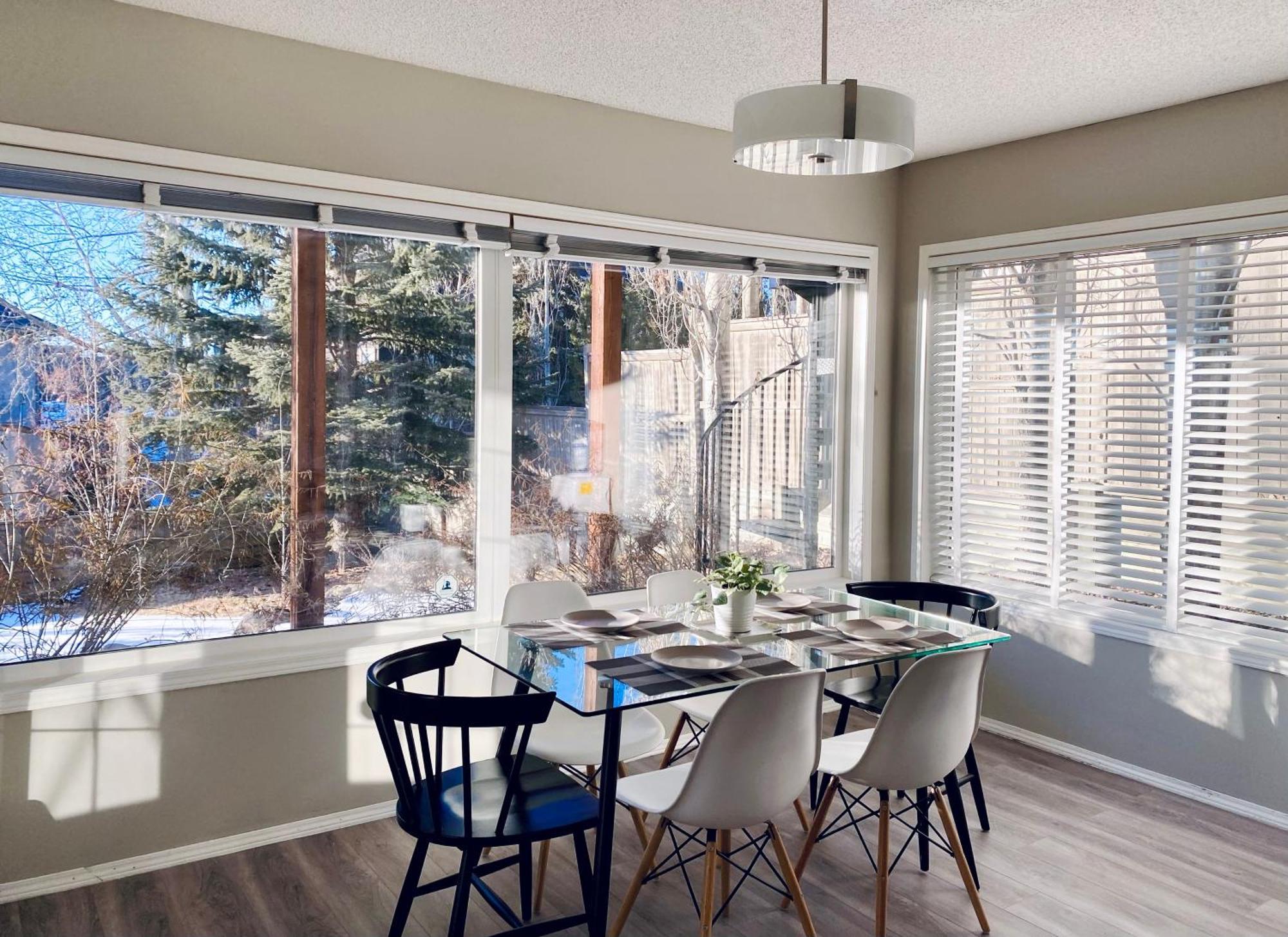 Private, Spacious, & Bright Home YYC Dış mekan fotoğraf